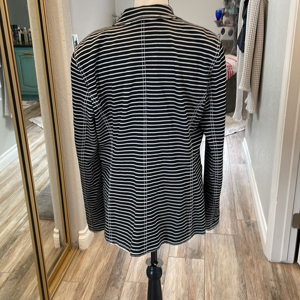 Lafayette 148, black and white blazer new with tags size 12 - Picture 4 of 12